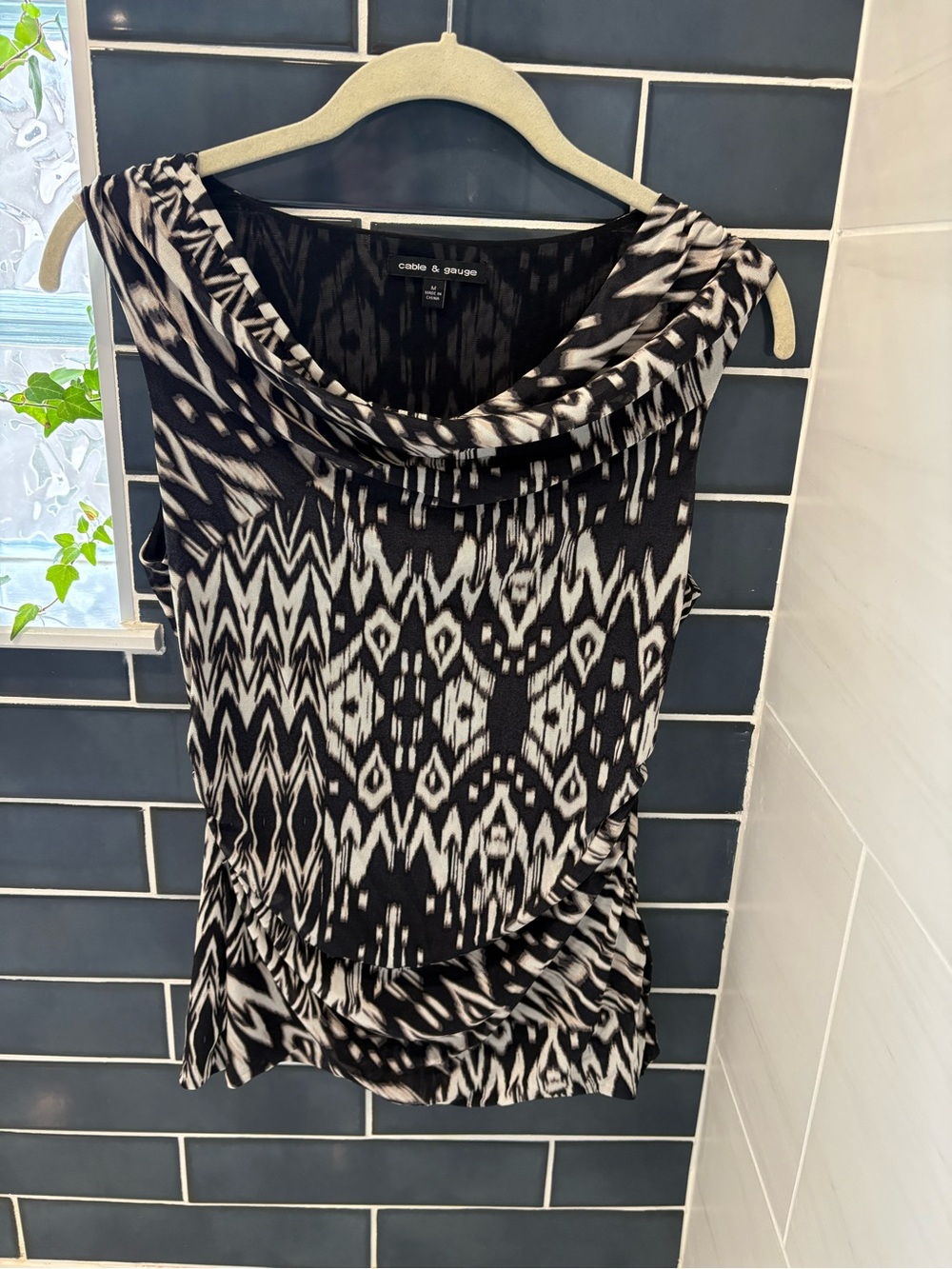 Cable & Gauge Black and White Draped Cowl Neck Sleeveless Top